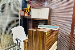 Hotel Laxmi Inn, Delhi