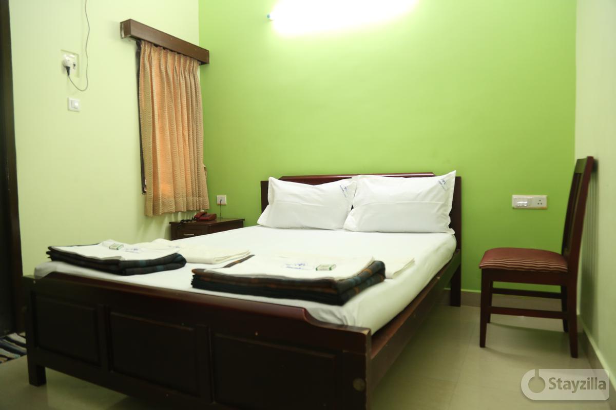 Hotel Harish - Tap to explore photos