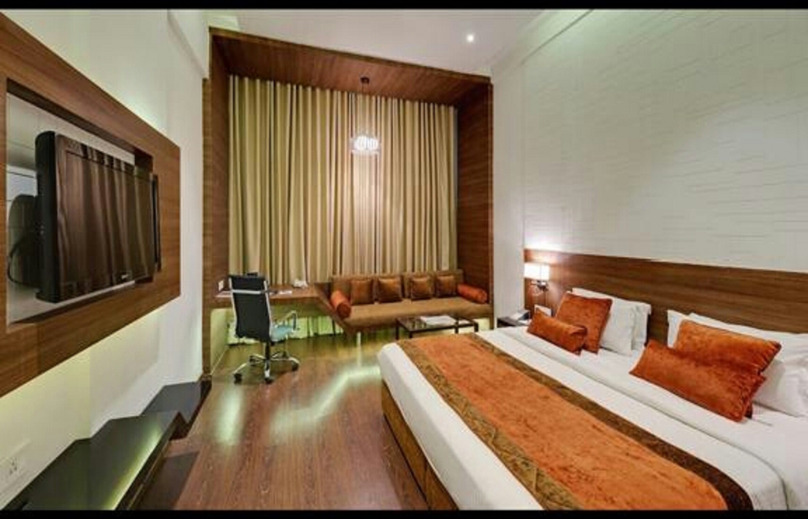 Hotel Centre Point 4