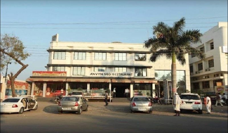 Hotel Anvita - Tap to explore photos