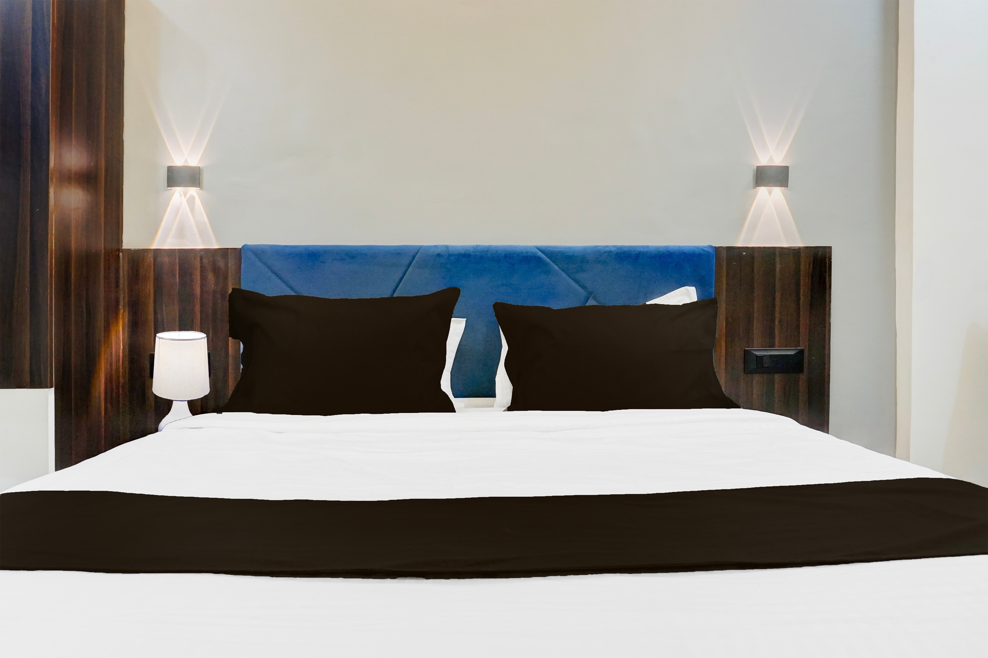 Super Townhouse Hinjewadi Corporate Stays 5