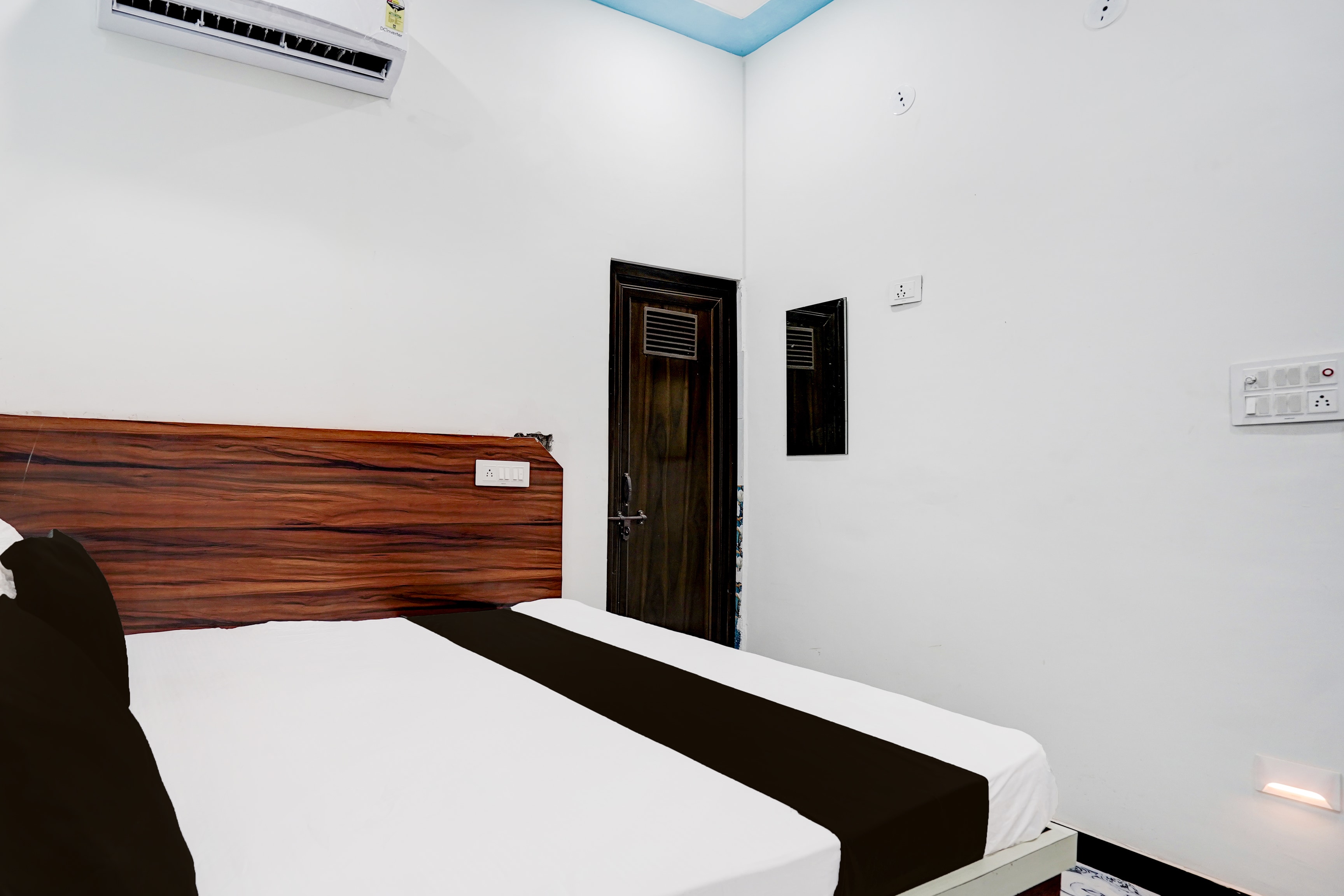 Hotel O Singh Shab - Tap to explore photos