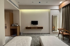 Hotel Avenue Suites, Mundra