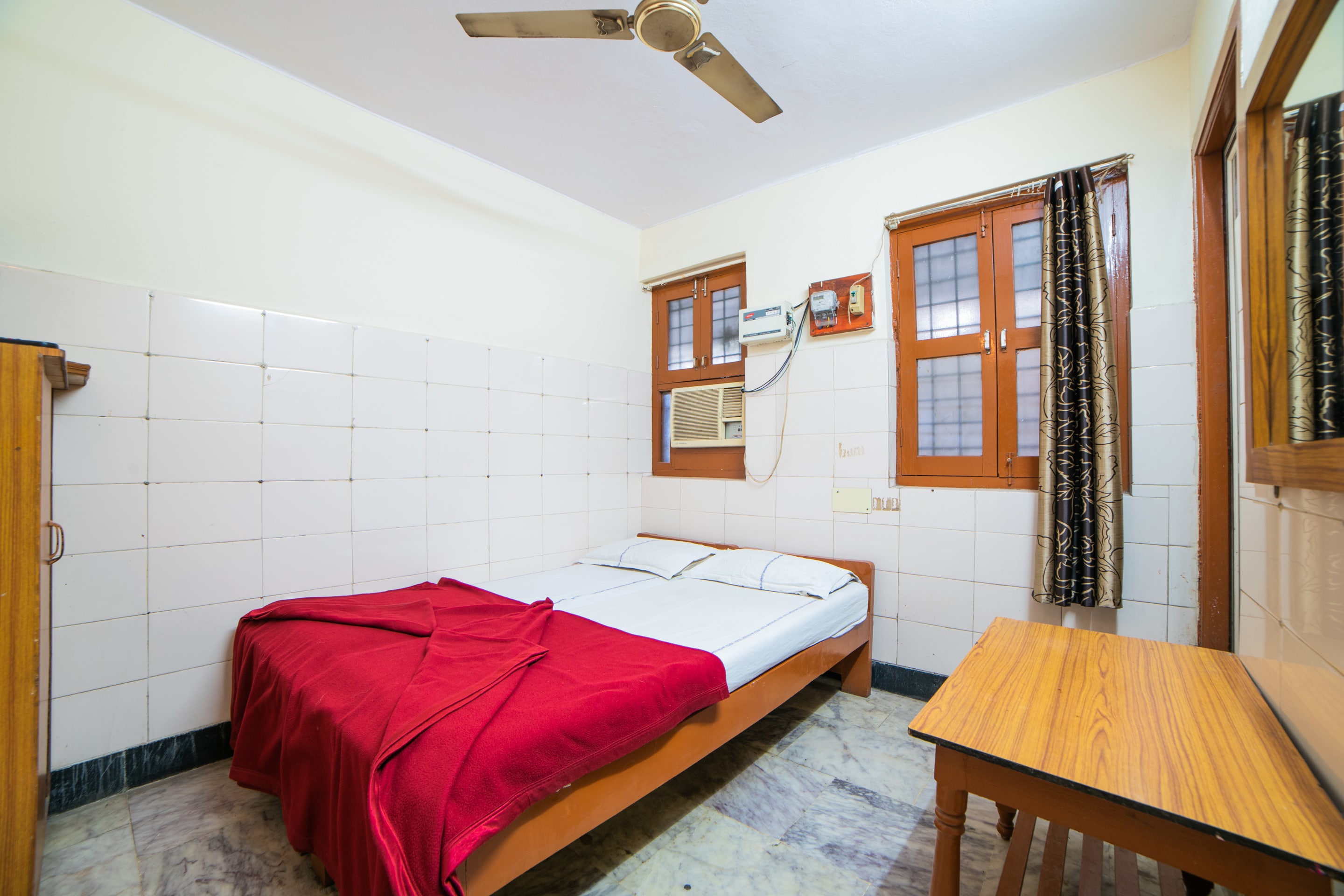 Hotel O Sree Radha Lodge Near Snow World - Tap to explore photos