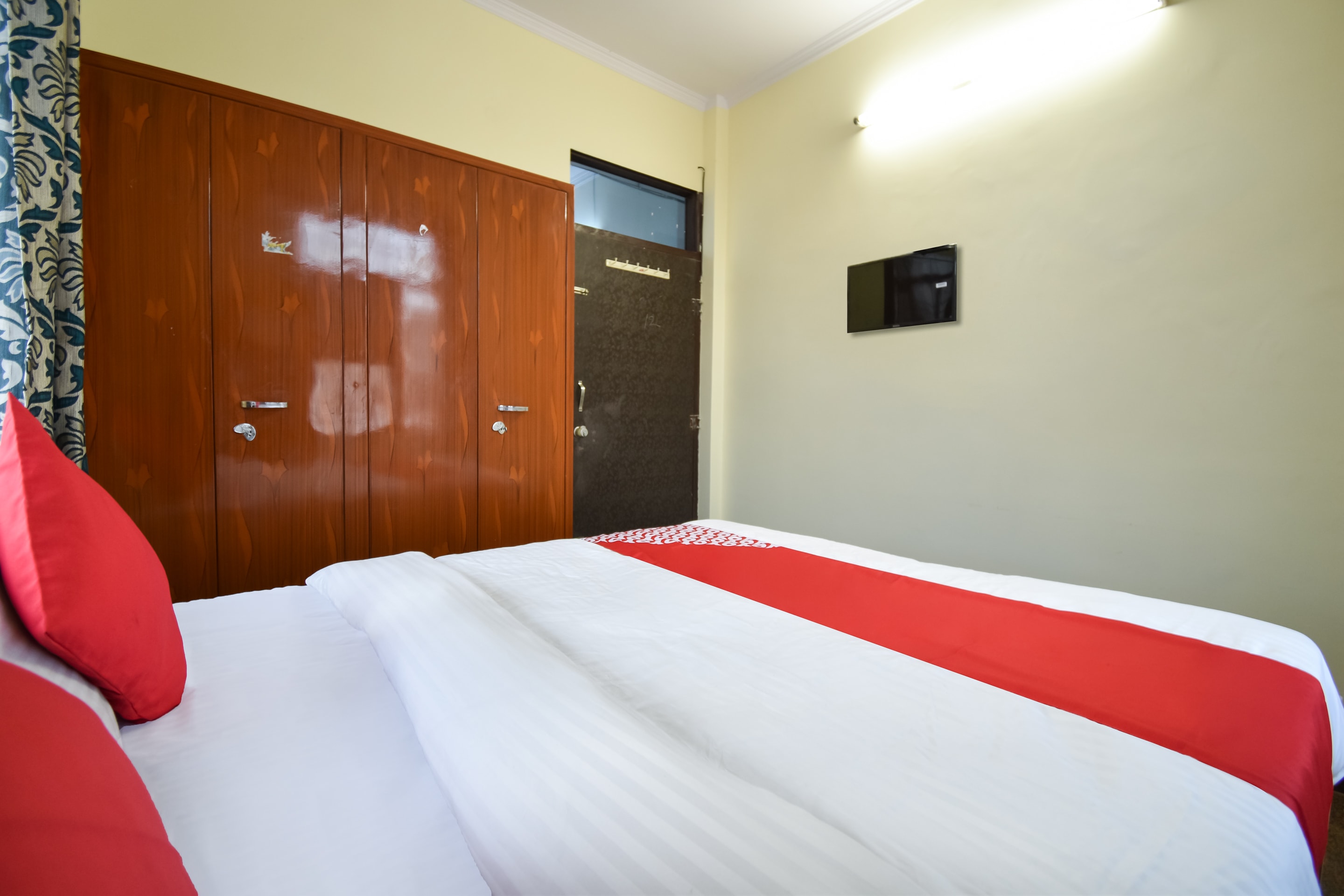 Hotel O Pragati Inn - Tap to explore photos