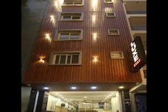Hotel Luxe Stay - Delhi Airport, Delhi
