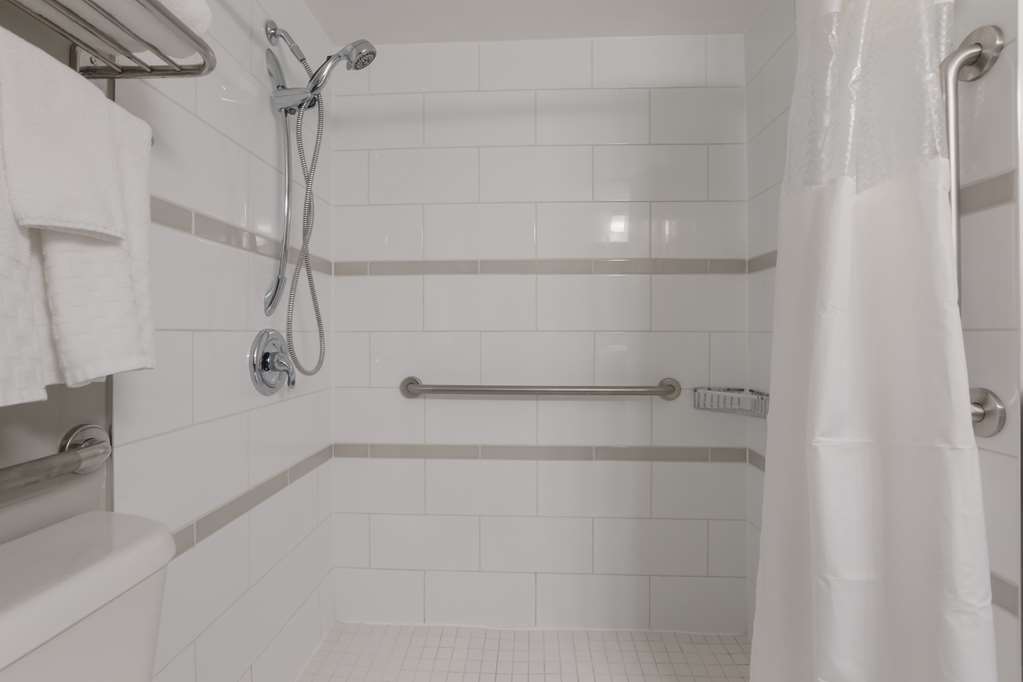 Best Western St. Catharines Hotel & Conference Centre - Tap to explore photos