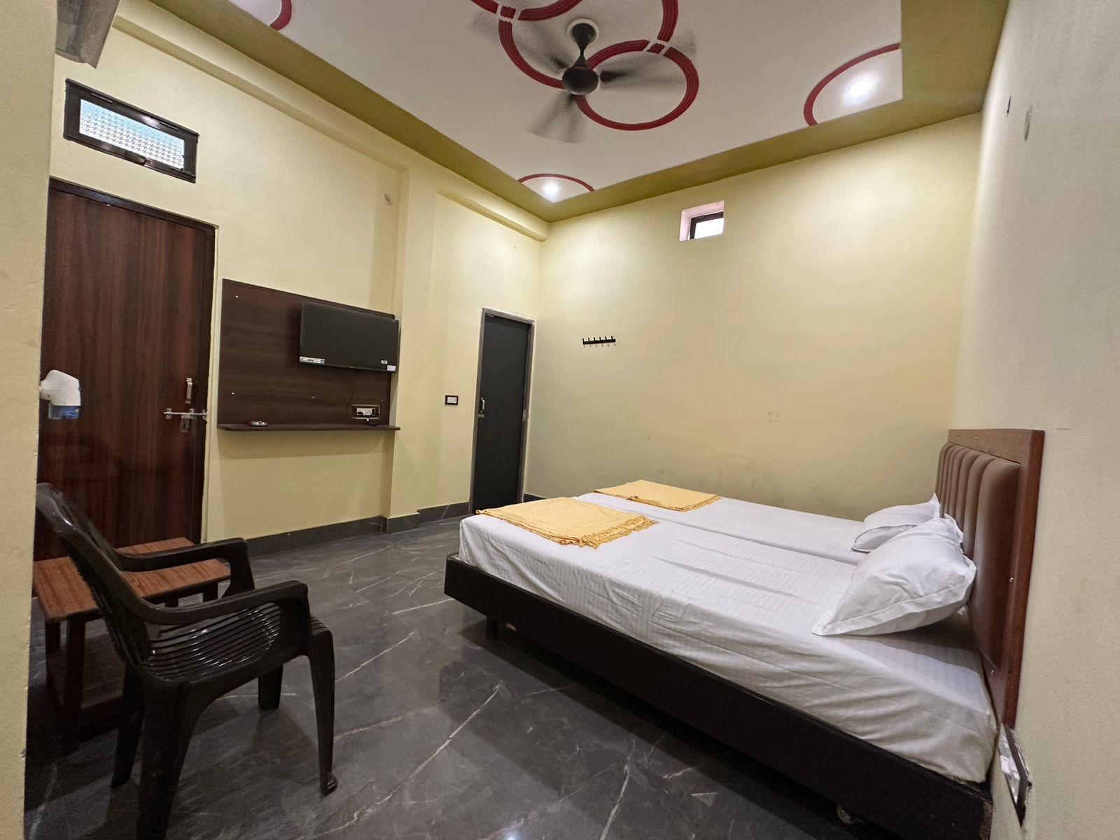 Rai Sahab Guest House - Tap to explore photos