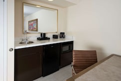Embassy Suites Phoenix - Scottsdale, Phoenix