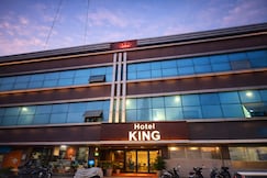 Panch Aarohan Hotel King, Lohaghat