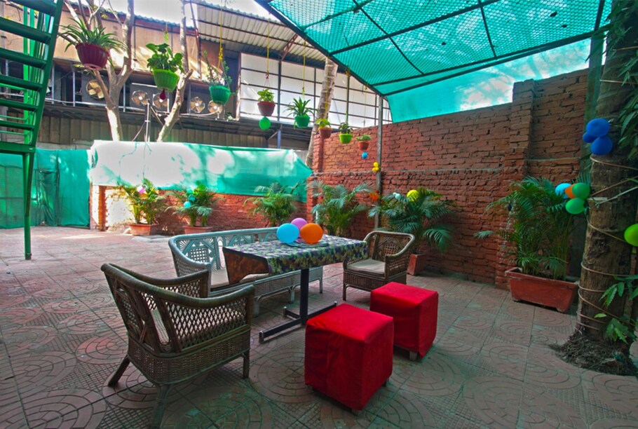 Qubestay Airport Capsule Hostel Mumbai Hostel Price, Address & Reviews