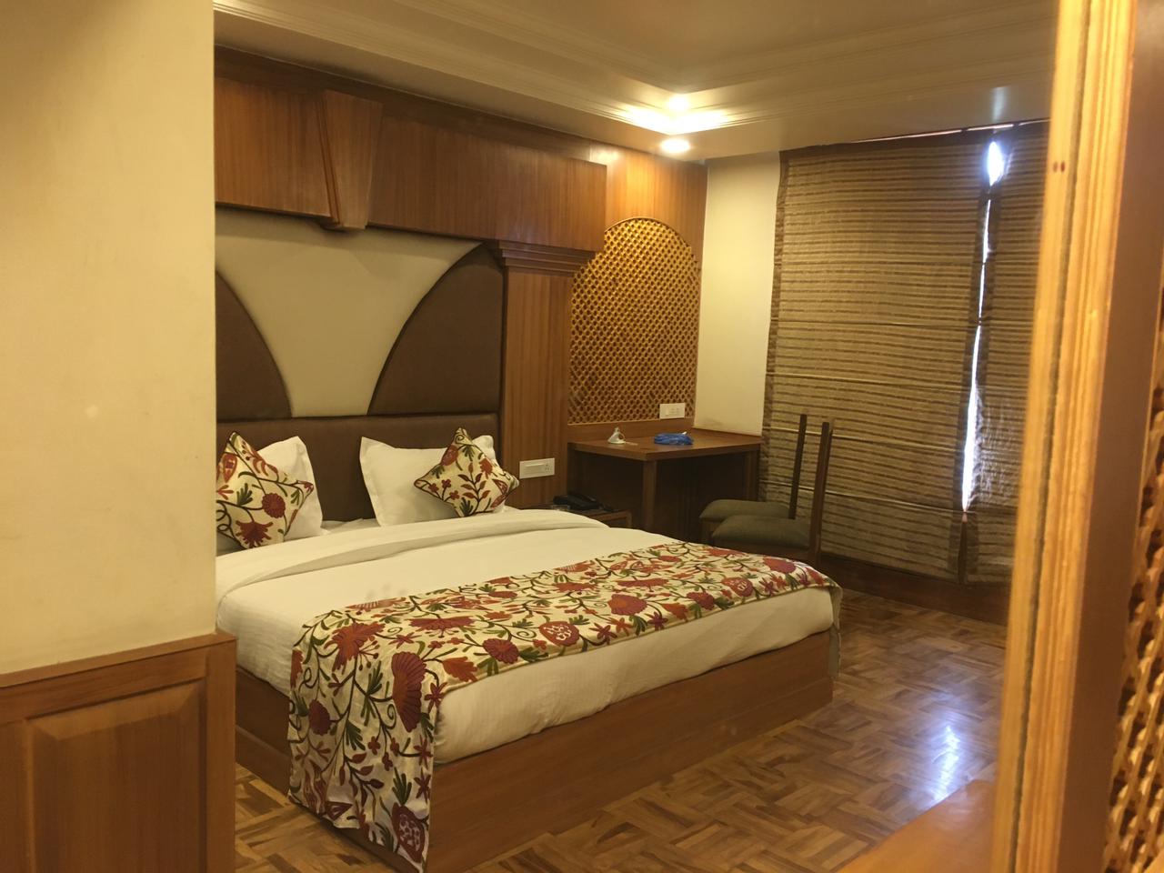 Rizk Inn Near Airport - Tap to explore photos