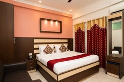 Hotel P R Inn, Lucknow