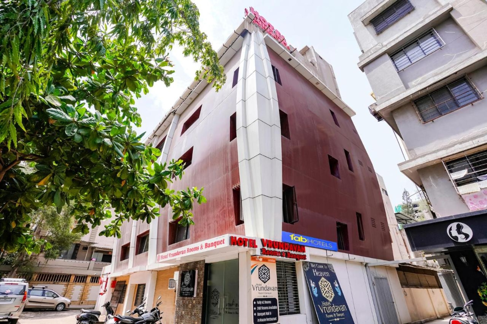 FabHotel Vrundavan - Nr. Sargam Shopping Center (350M) - Tap to explore photos