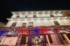 Omji Shri Ram Janki Ashram | 2.5km from Ram Temple, Ayodhya