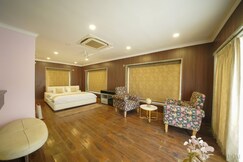 Akash Room 1 BR SF Terrace Stay By Sundowner, Kanatal