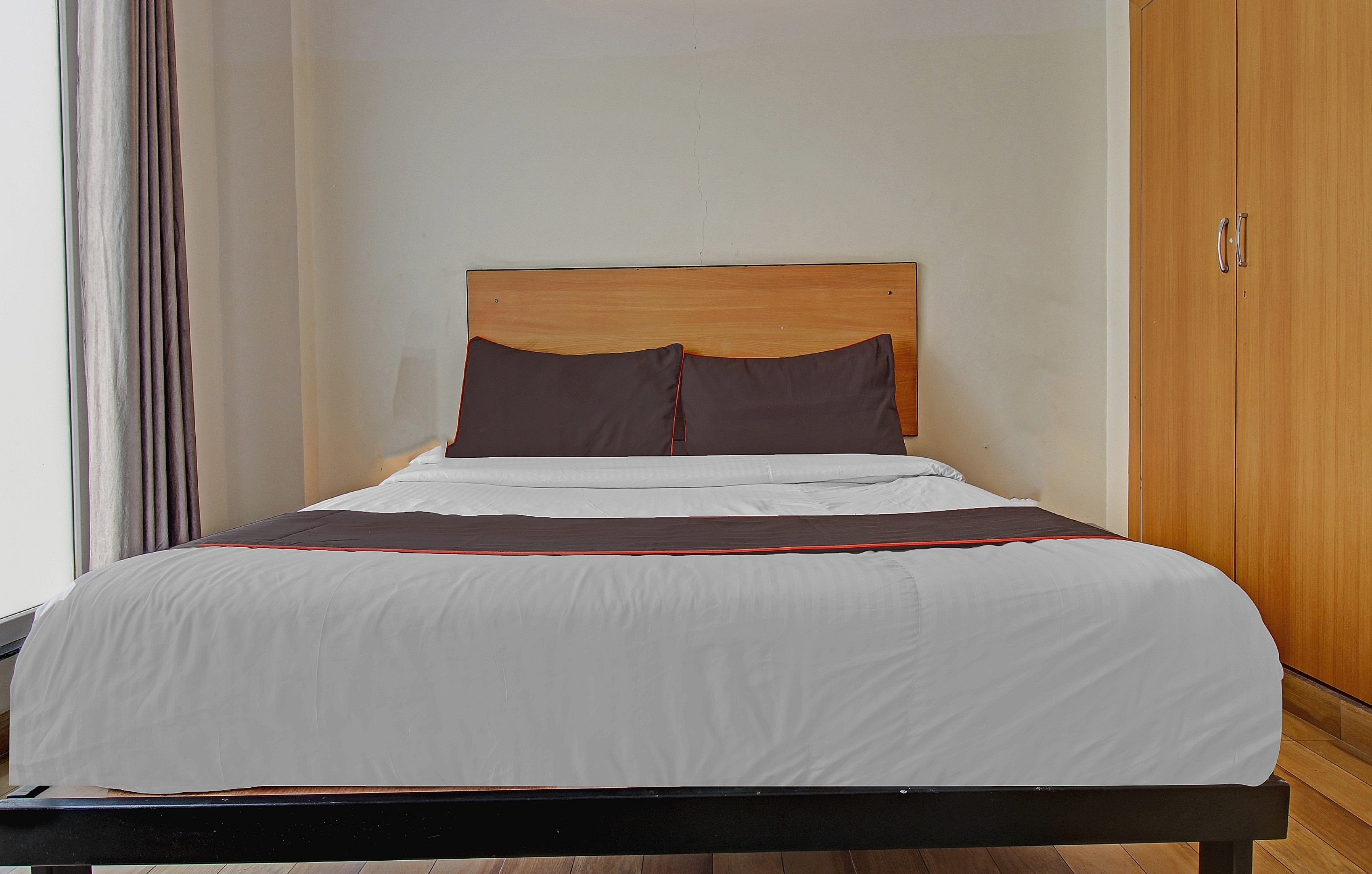 Super Townhouse Kachnar House Vikas Nagar - Tap to explore photos