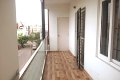 Breezy 2 BHK apartment Relax in rooftop Jacuzzi, Chennai