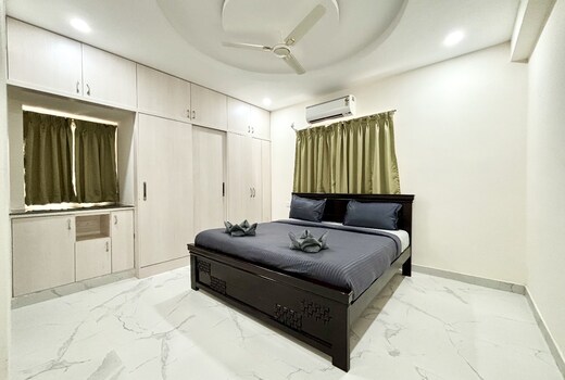 3 Bees Service Apartment 3BHK