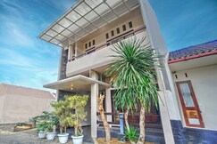 OYO 94769 Griya Djati Syariah 2, Batu