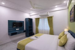 Hotel The Hood, Nagpur