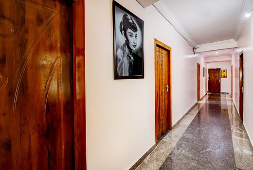 Hotel O HOTEL UTSAV PALACE