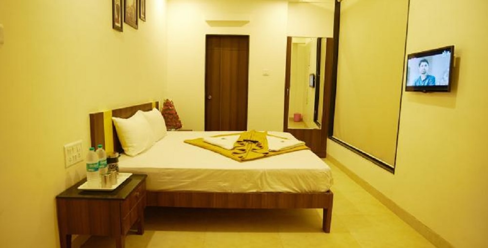 Hotel Sai Palace Inn - Tap to explore photos