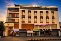 HOTEL SERA, Vadodara, Vadodara
