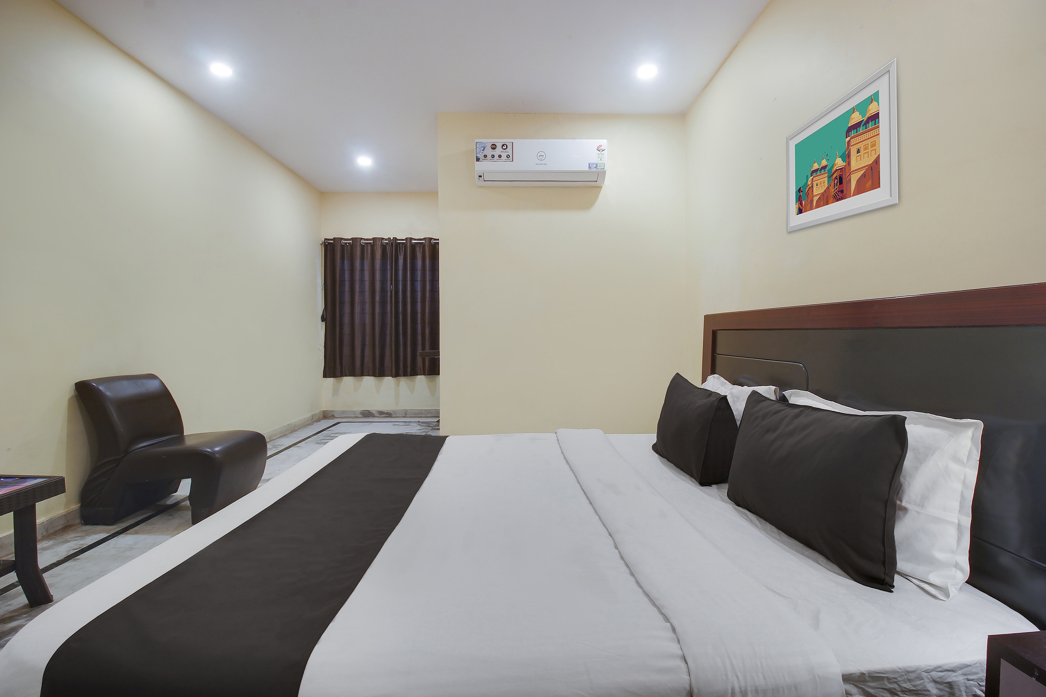 Super Hotel O Anuguna Tulasi Grand Near JNTU University Hyderabad - Tap to explore photos