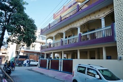 Grand Pere homestay, Dehradun