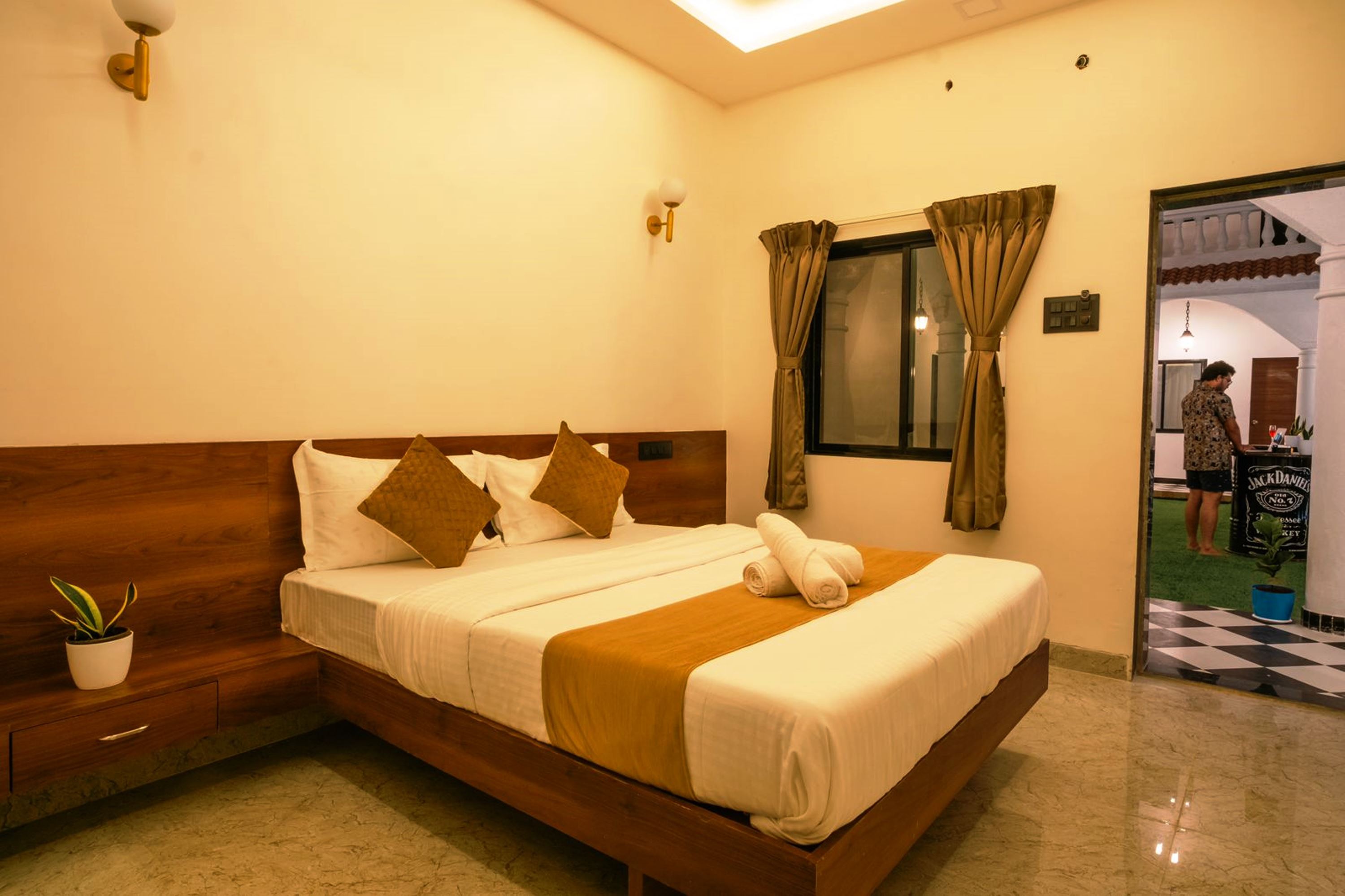 Deluxe Room 1