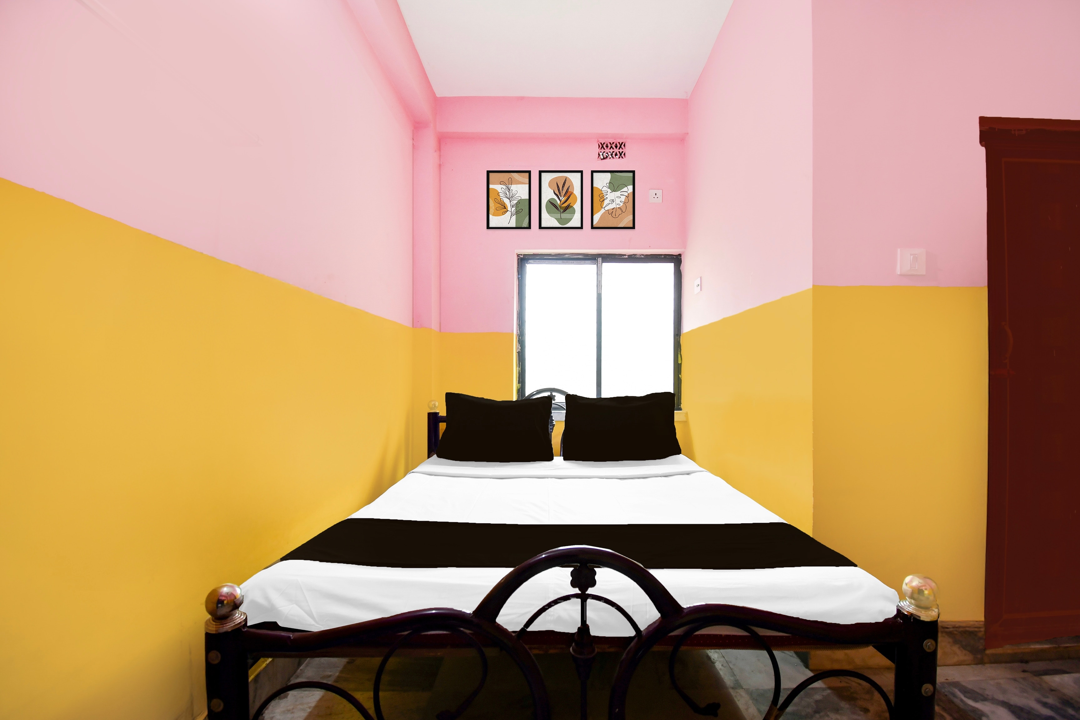 Hotel O Mamoni Guest House - Tap to explore photos