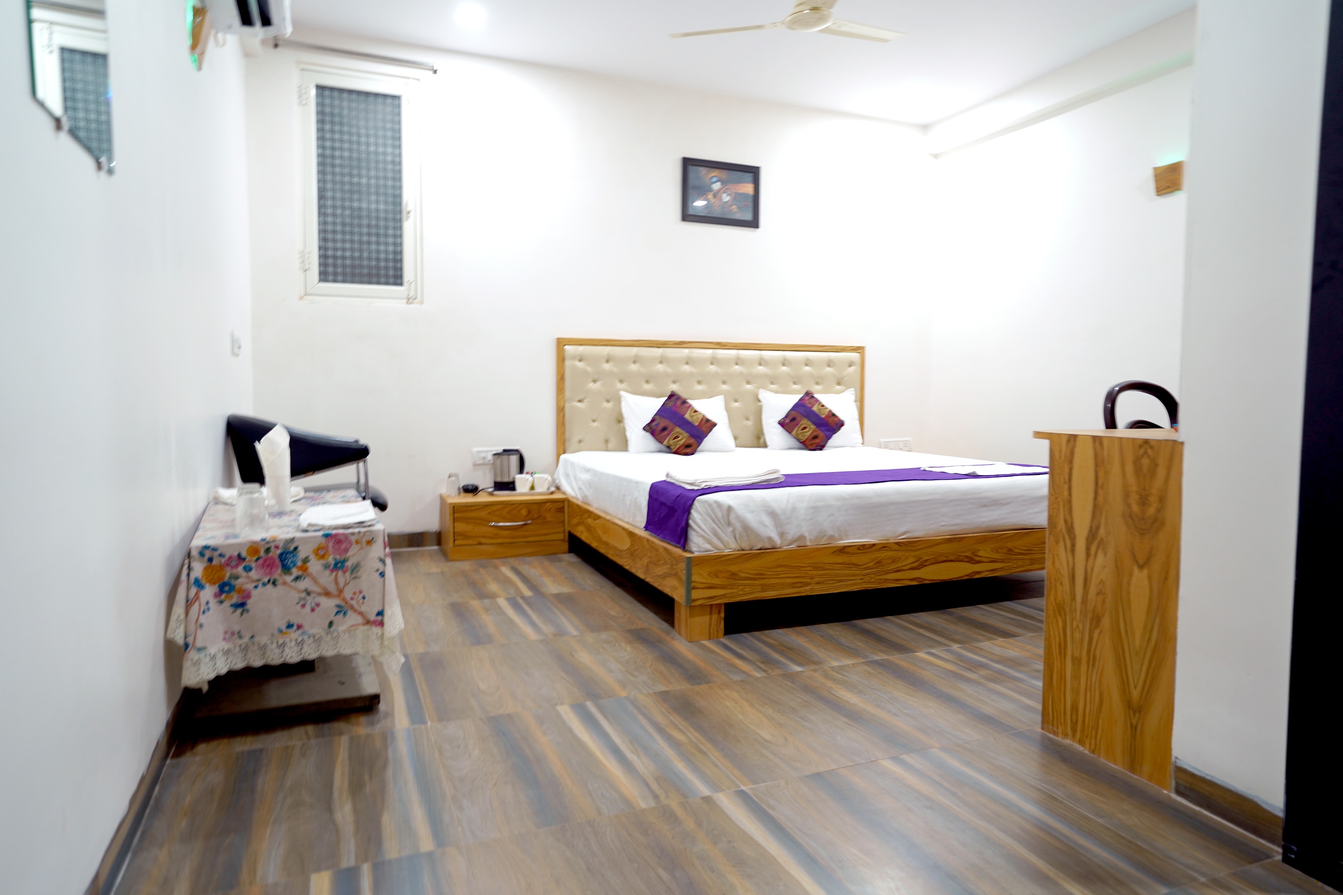 Hotel Rewa Inn - Tap to explore photos