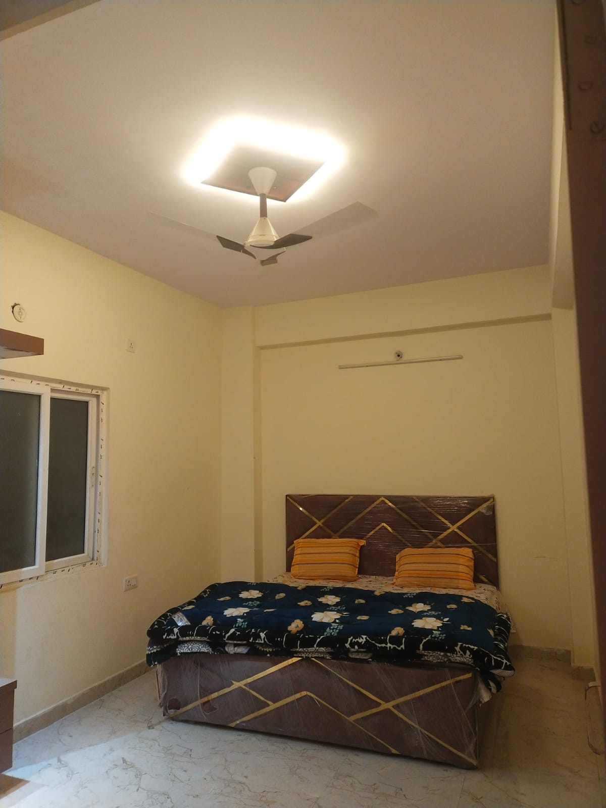 Gurv Dev Residency - Tap to explore photos