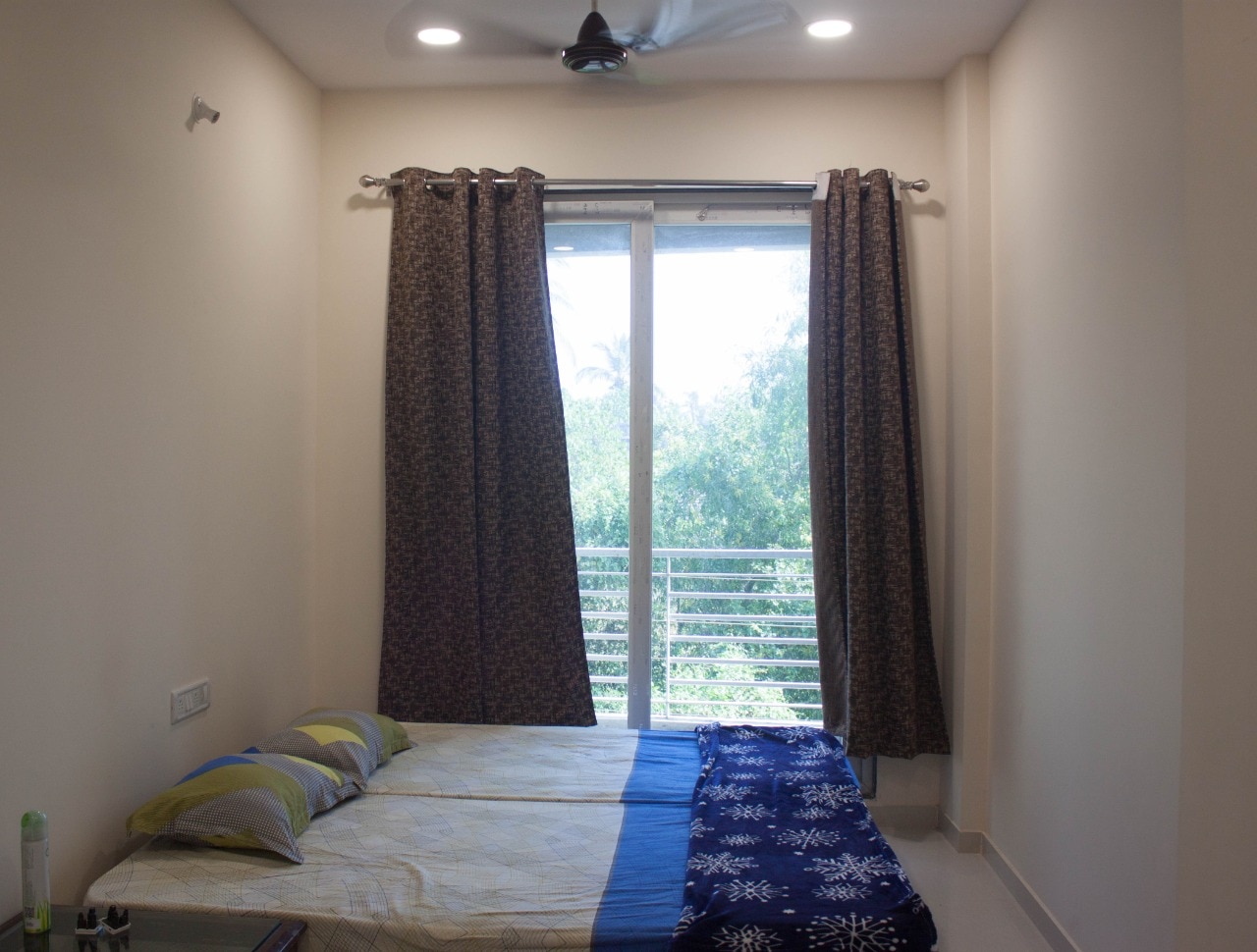 SeaSide Apartments, Murud-Janjira - Tap to explore photos