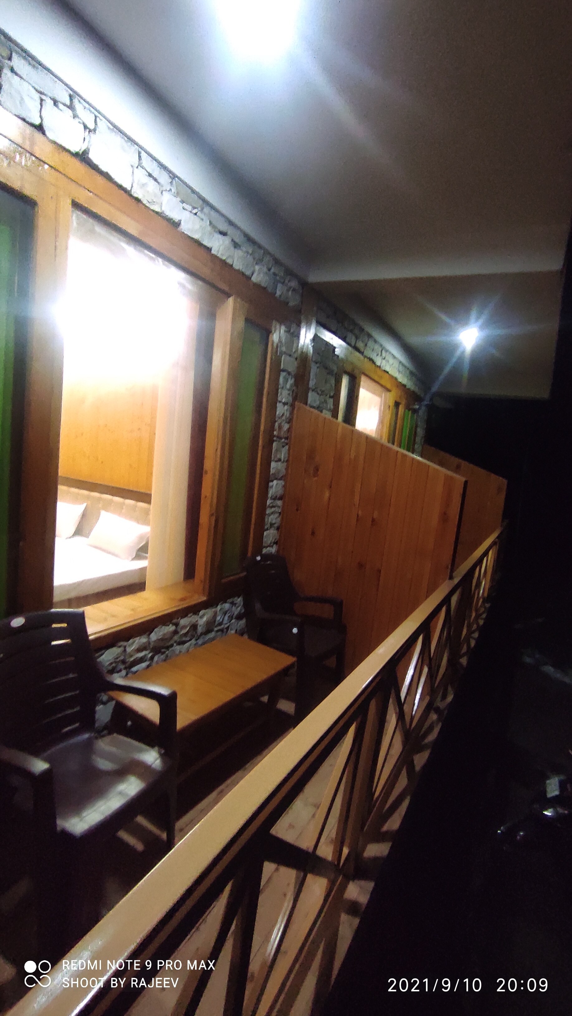 Hotel O Kamal Guest House Tirthan - Tap to explore photos