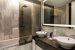 منتجع ذا إيت بالم دبي بيتش، فينيَت كوليكشن فندق تابع لمجموعة فنادق آي إيتش جي, دبى