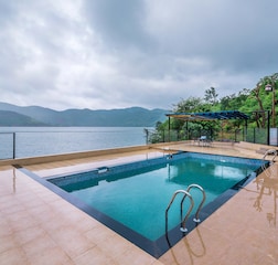 Swimming Pool 1