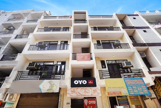 Hotel O R S Residency