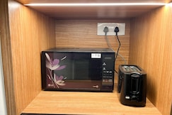 AeroNest: Spacious Studio Apt|Sauna|Premium|View, Pune