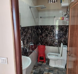 STANDARD. DOUBLE ROOM