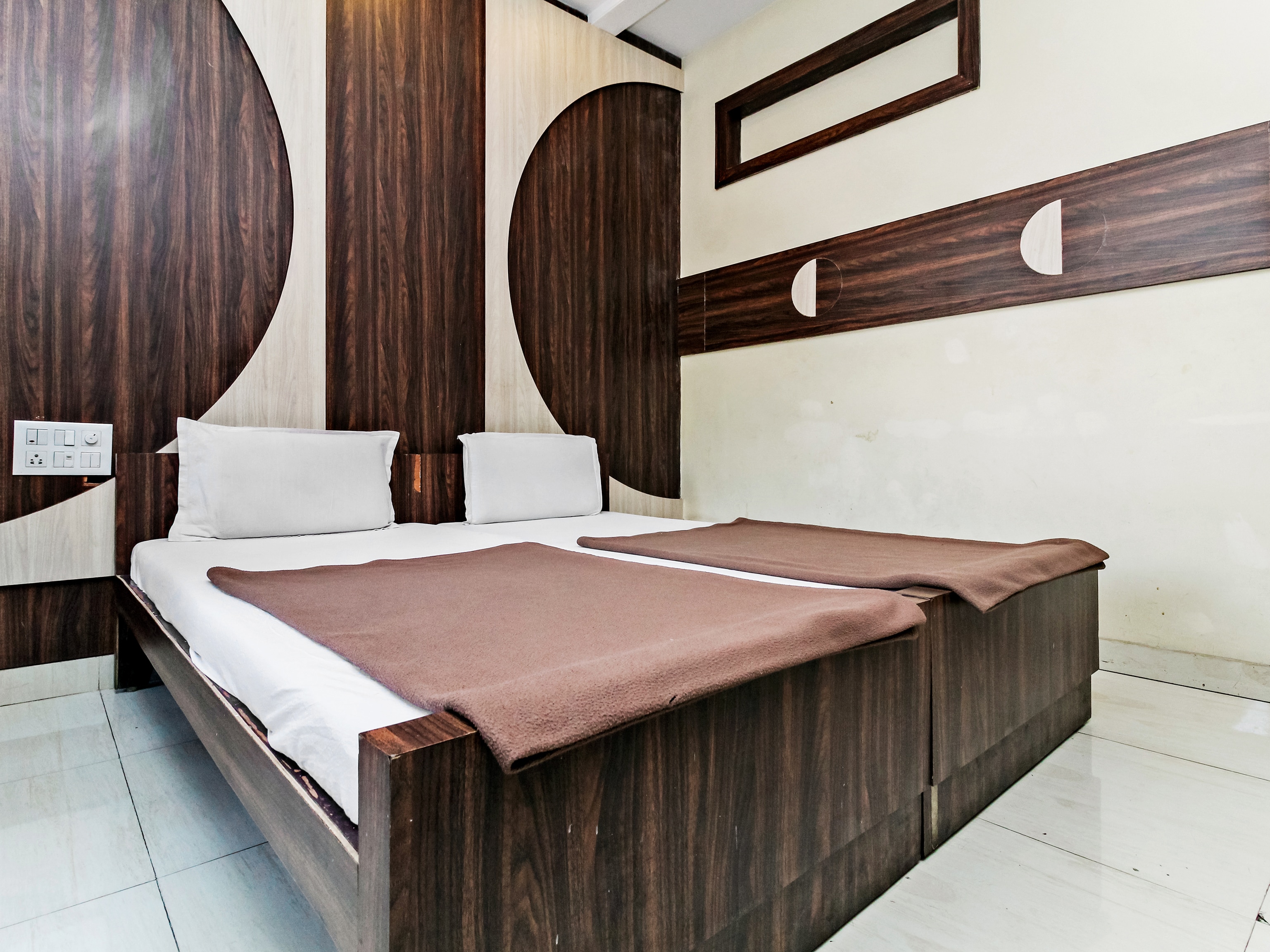 SEBLE HOTEL DELUXE PRIVATE LIMITED 4