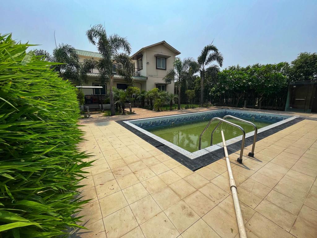 House of Wolves | 4BHK Farmstay - Tap to explore photos