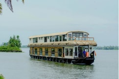 Ultra luxury house boat Alleppey by LexStays, Alleppey