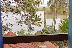 Casa De Julio - River View Rooms, Goa