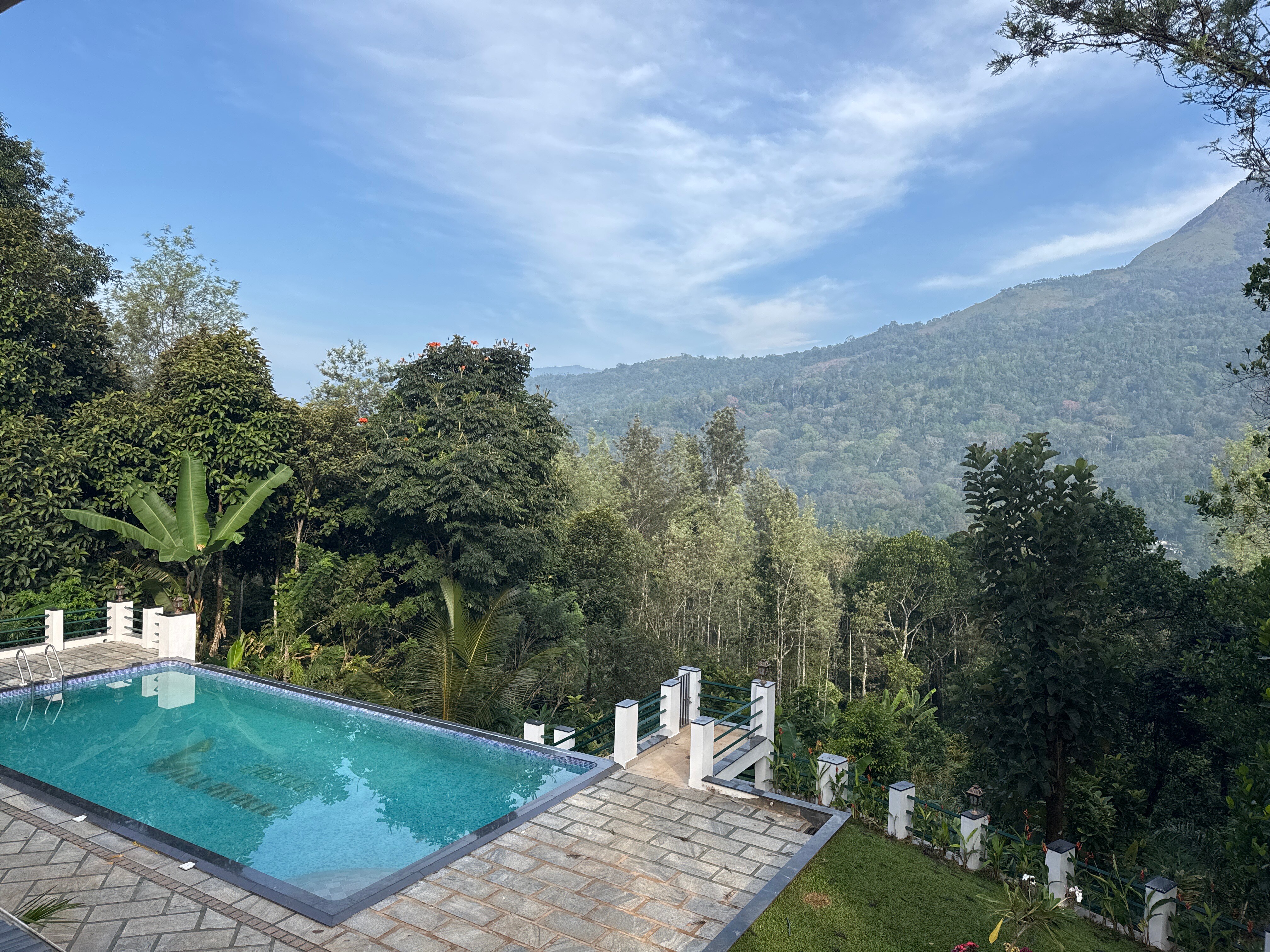 The Castle Vallakkalil Homestay Munnar - Tap to explore photos