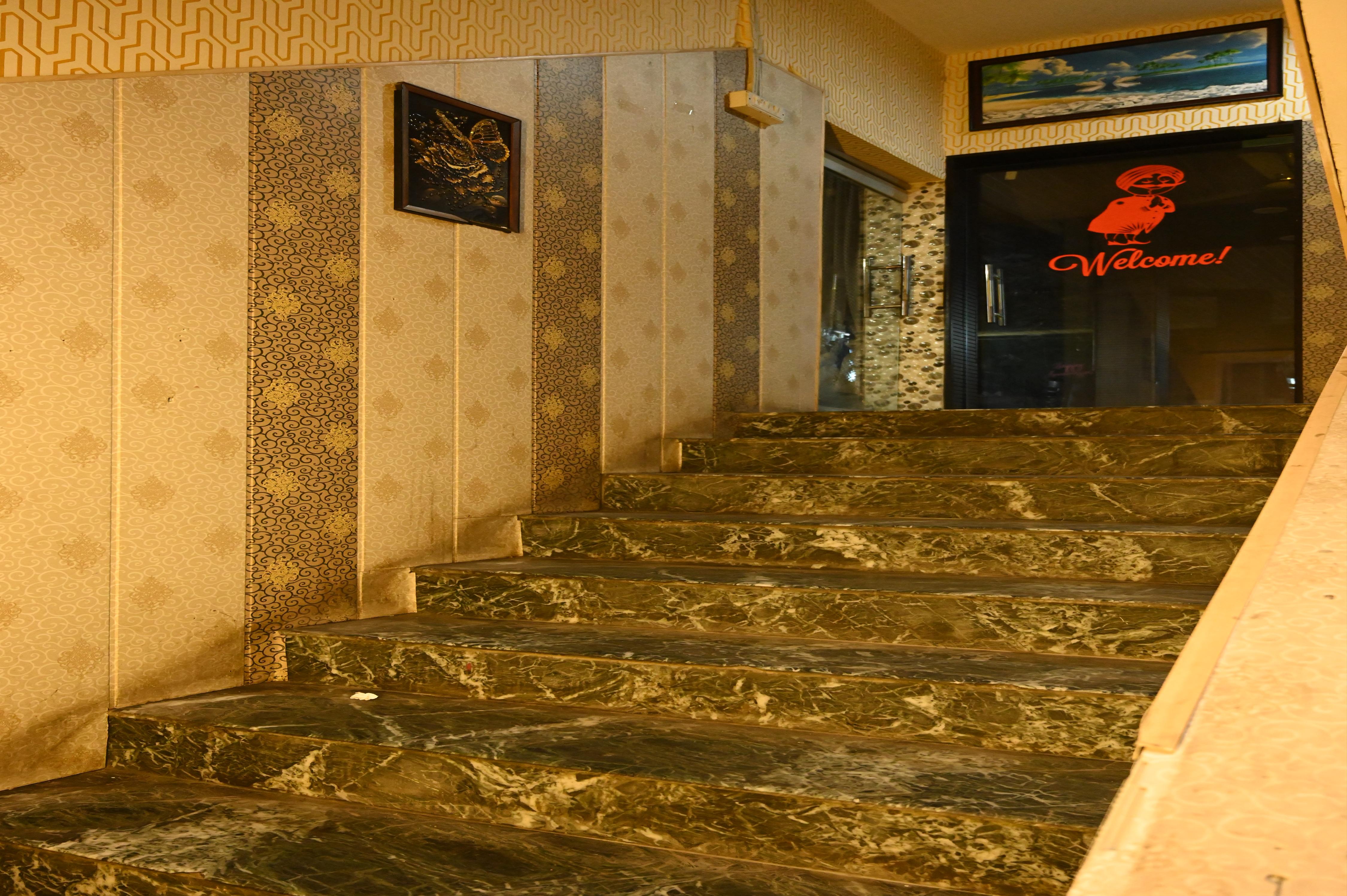 Vaheguru Hotel - Tap to explore photos