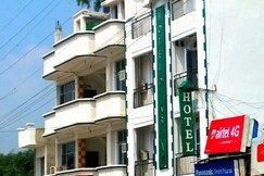 Rose Hotel, Kalka