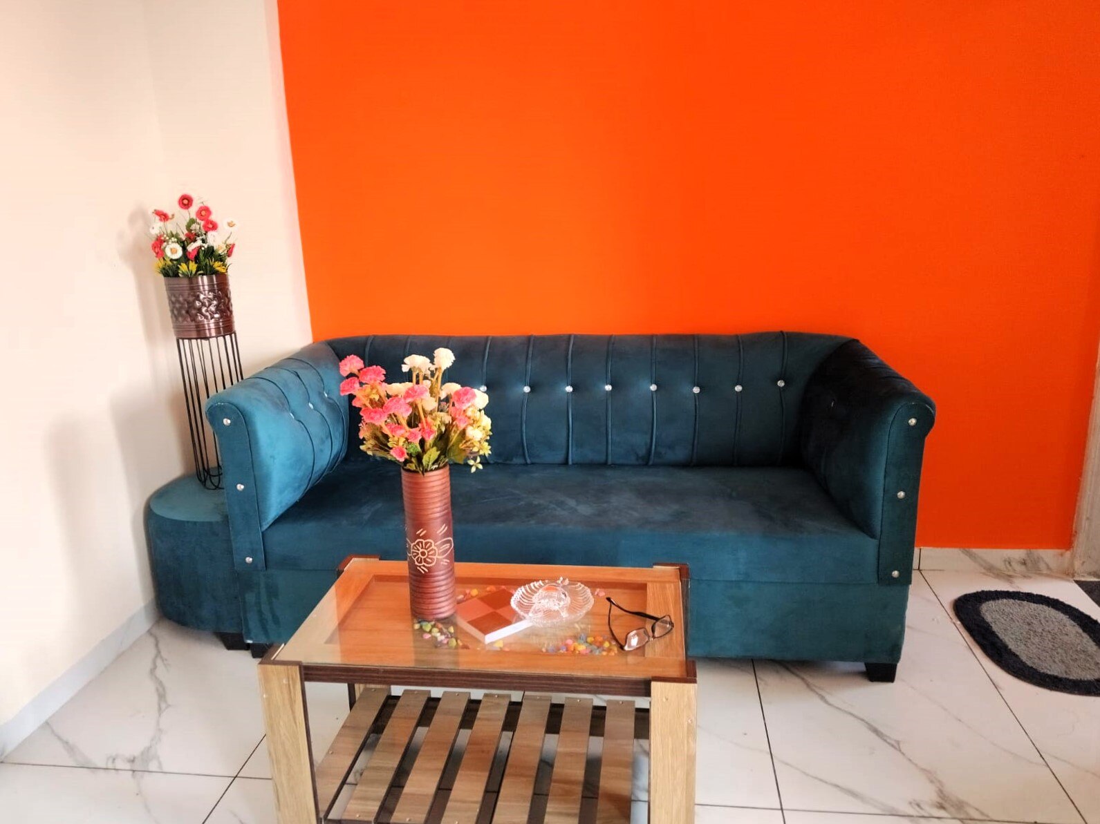 Modern Elegance: A Stylish Escape in the City