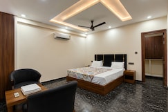 Hotel Del Luna, Greater Noida